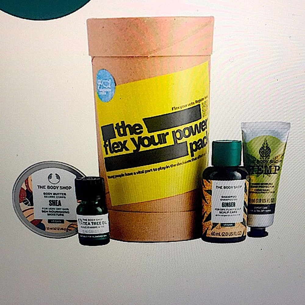 THE BODY SHOP - FLEX YOUR POWER BODY CARE PACK - Picture 2 of 11